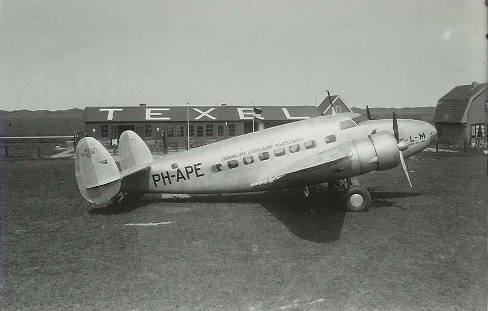 In april 1938 werd een proefvlucht naar Texel, Leeuwarden, Eelde en Twente gemaakt. 