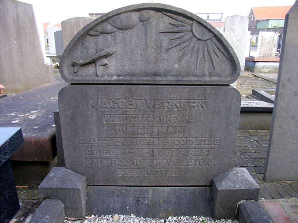 Het graf van Verkerk. Foto Willem van Dijk 2007